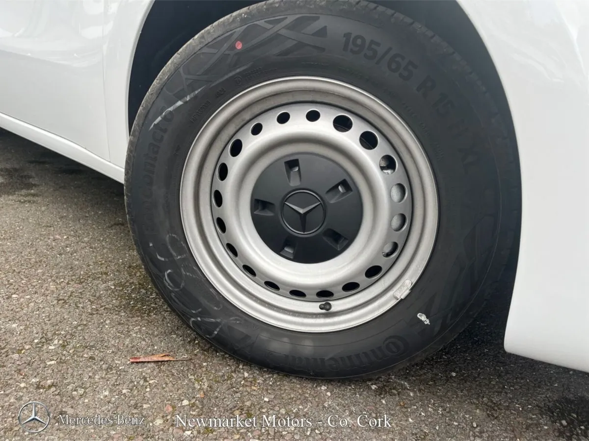 Mercedes-Benz Citan THREE SEATER DIESEL 110BHP DIE - Image 2