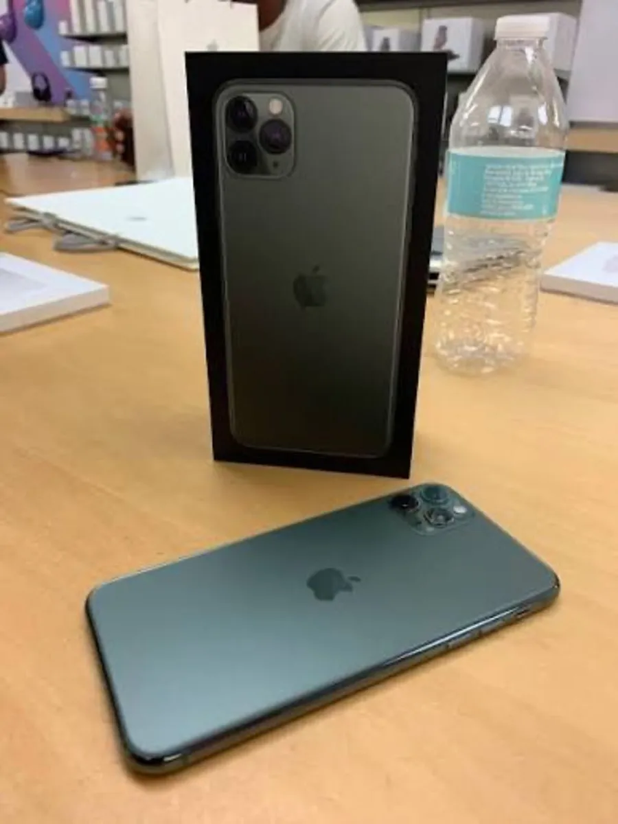 iPhone 11 Pro Max 256GB - Image 2