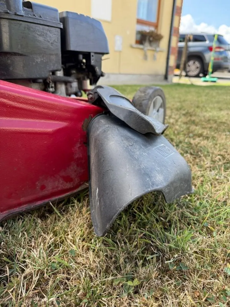 castlegarden lawnmover B&S 775is 161cc (not starting) - Image 4