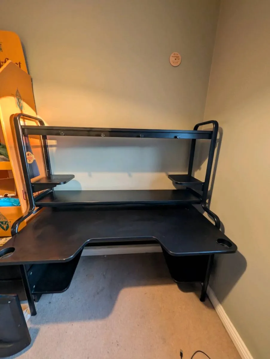 Ikea Fredde Desk Black Gaming Desk FREE DELIVERY - Image 2