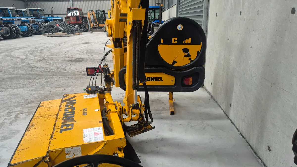 McConnell PA55 Hy Reach hedge cutter - Image 2