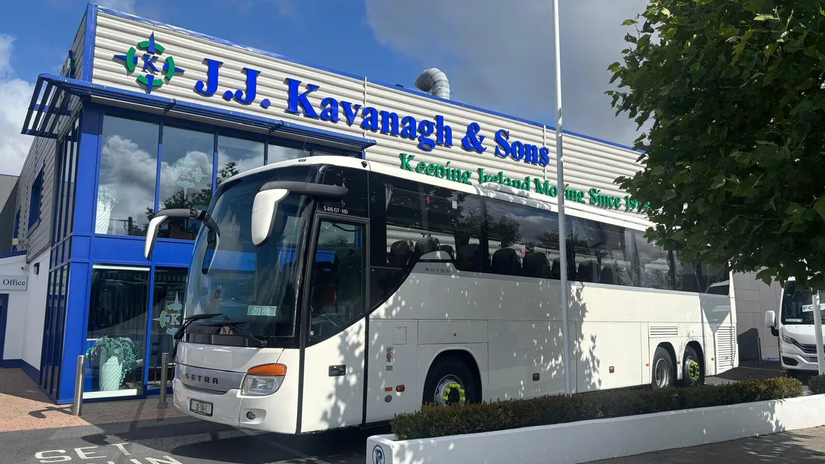 2010 Setra 416 53 seats - Image 2