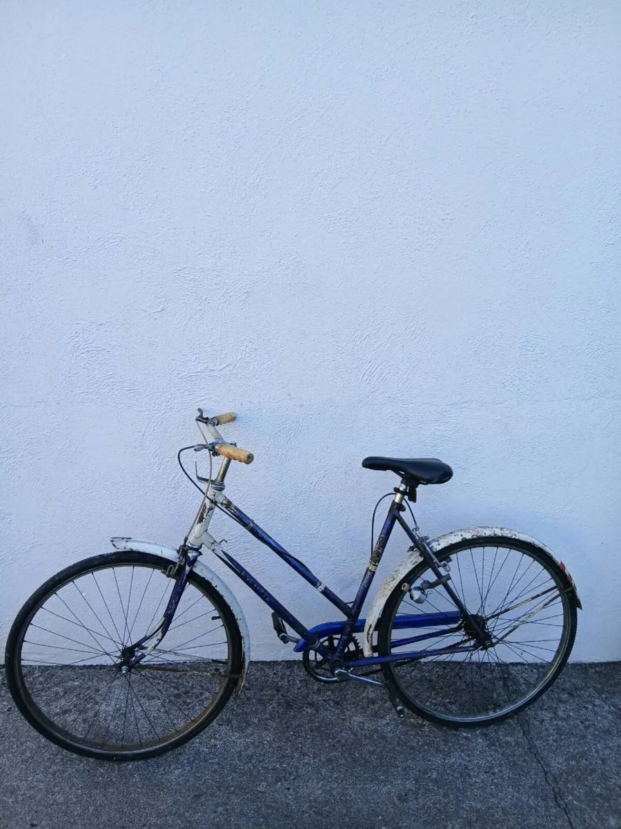 Elswick Escort Bicycle For Sale - Image 2