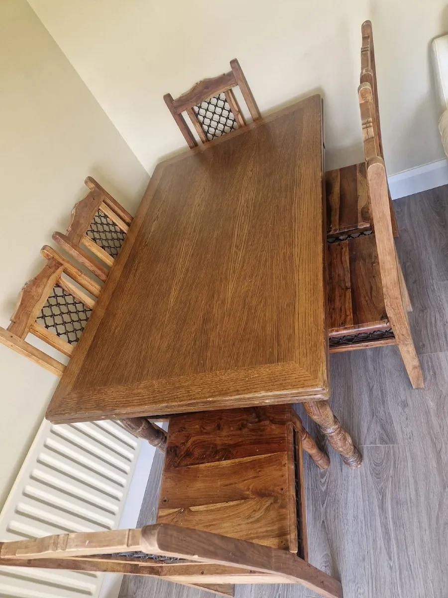 Table and Chairs - Image 3