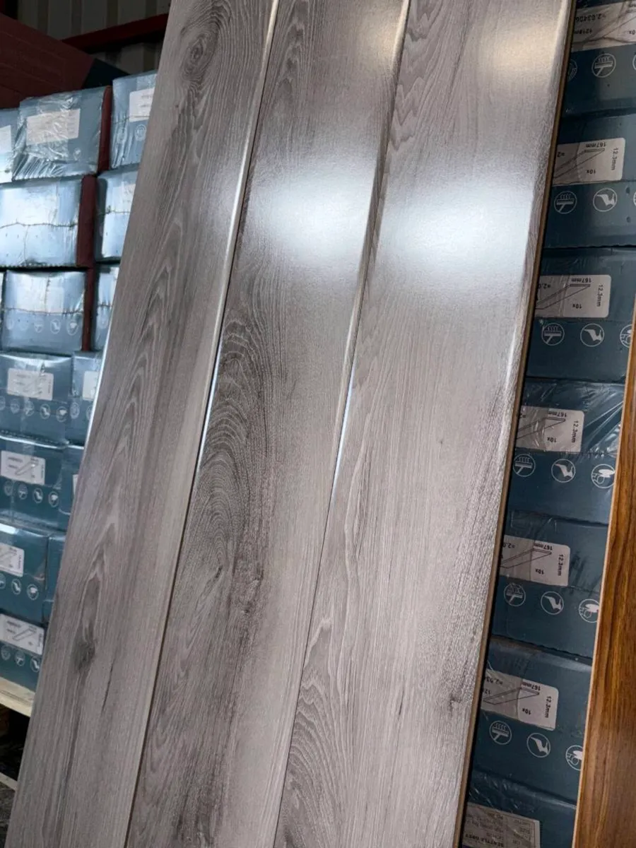 Brand new 12mm high gloss laminate flooring sale - Image 2