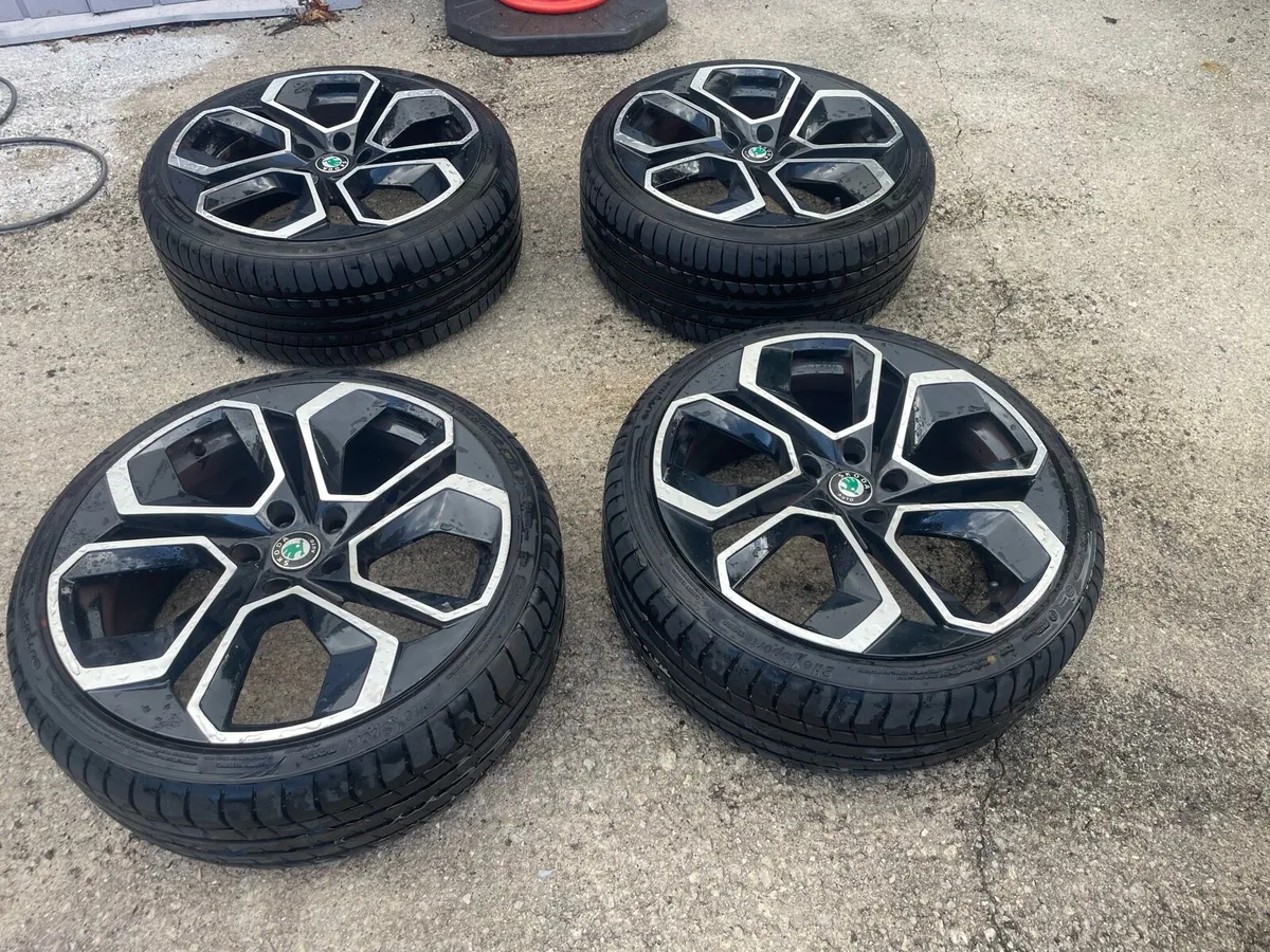 Alloy wheels - Image 1