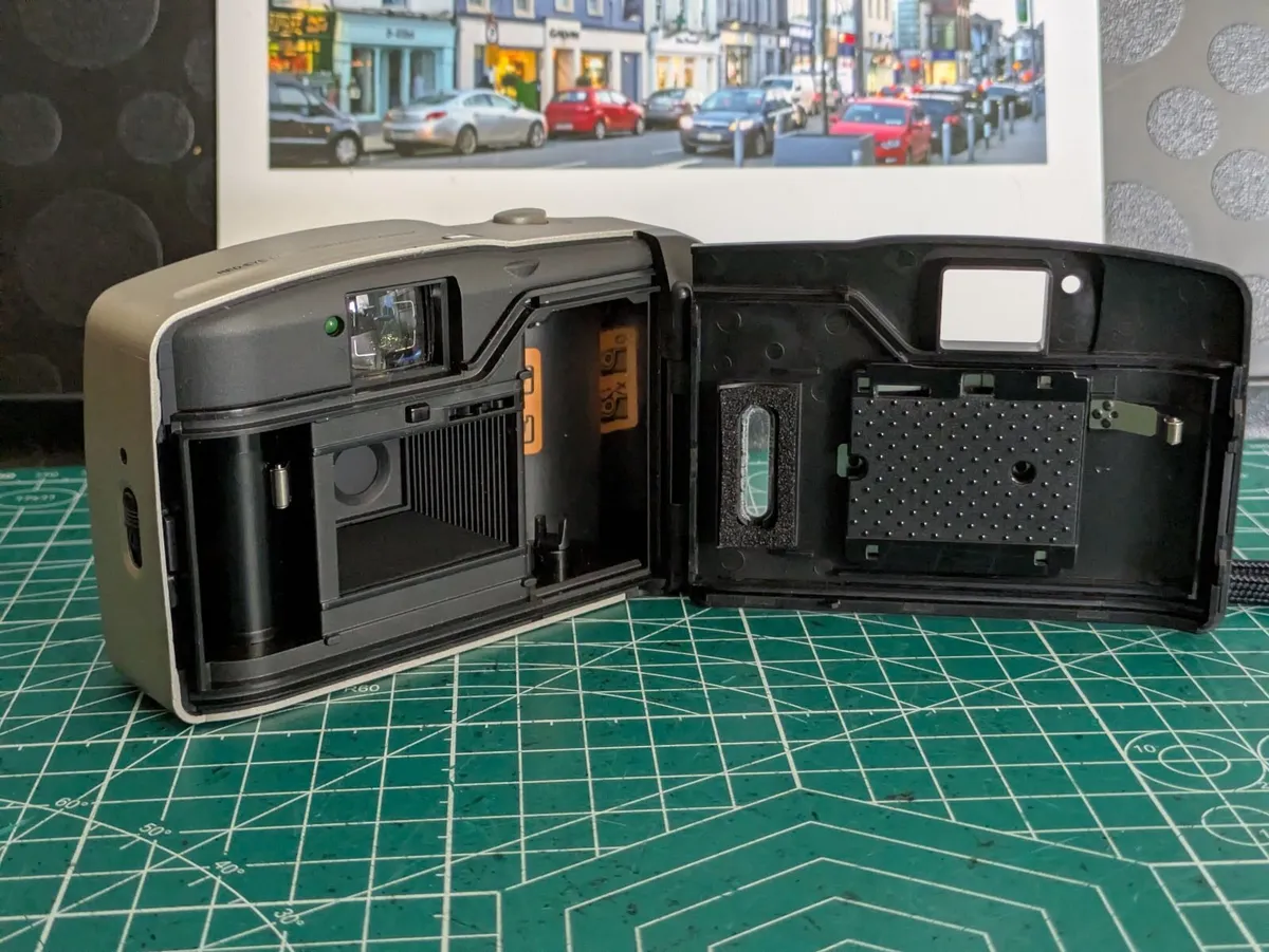 🎞️ Minolta F35 Big Finder  film camera - Image 3