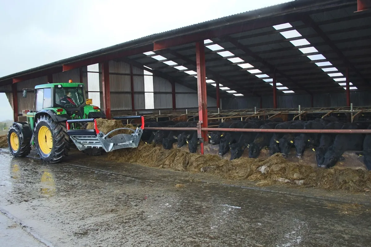 Blaney Bale Feeders Bale Unrollers - Image 3