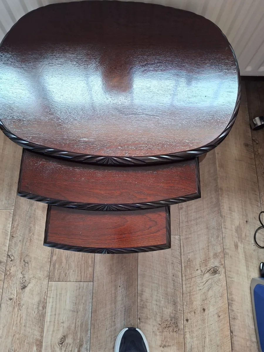 Nest of tables - Image 2