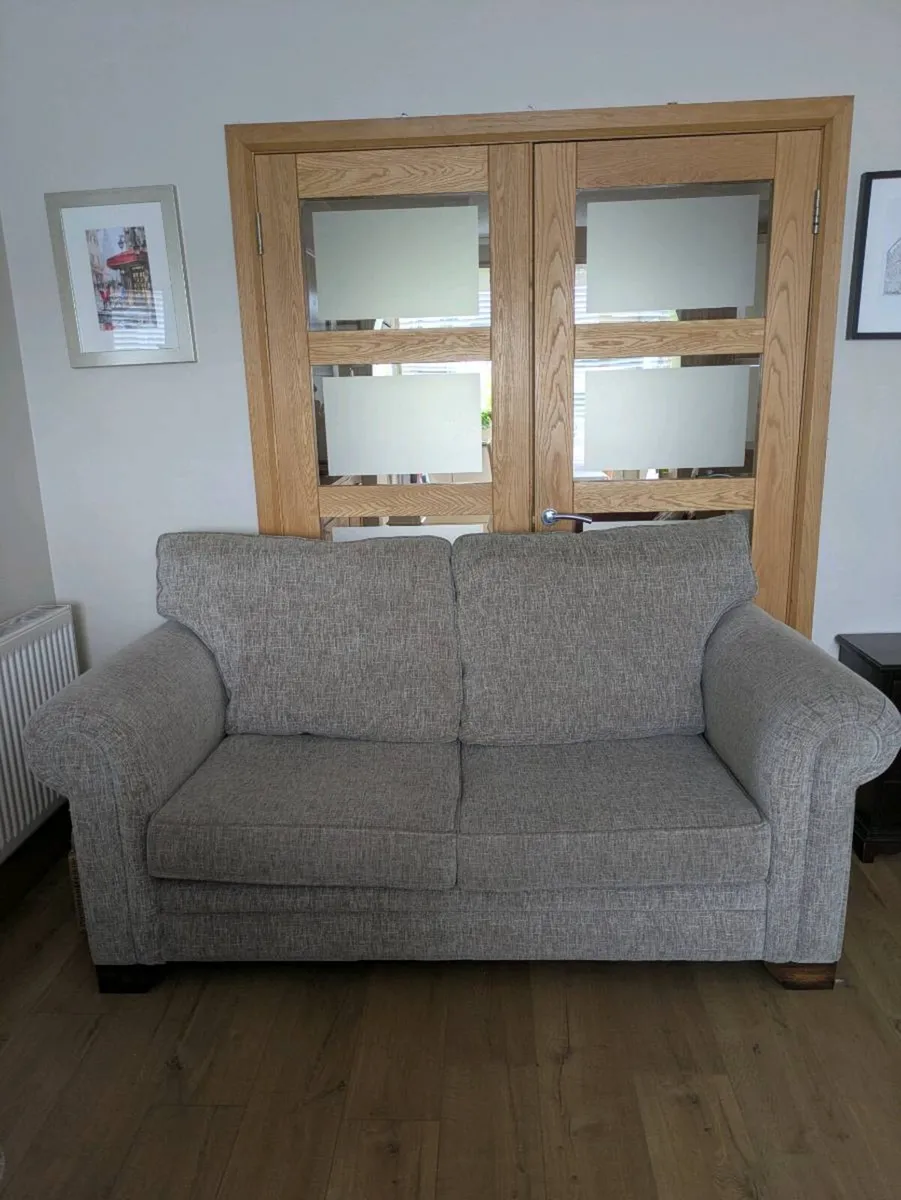 Three Piece Suite of Furniture - Image 3