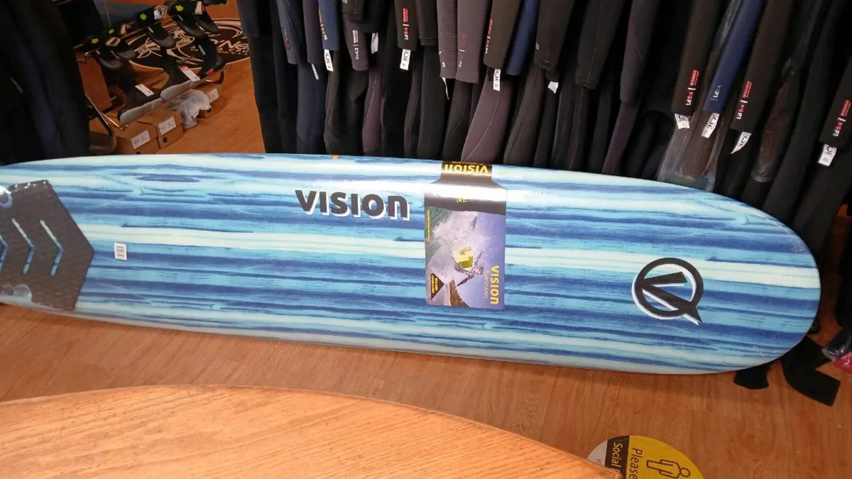 NEW Vision Spark Surfboard 8'0", free tail pad - Image 1