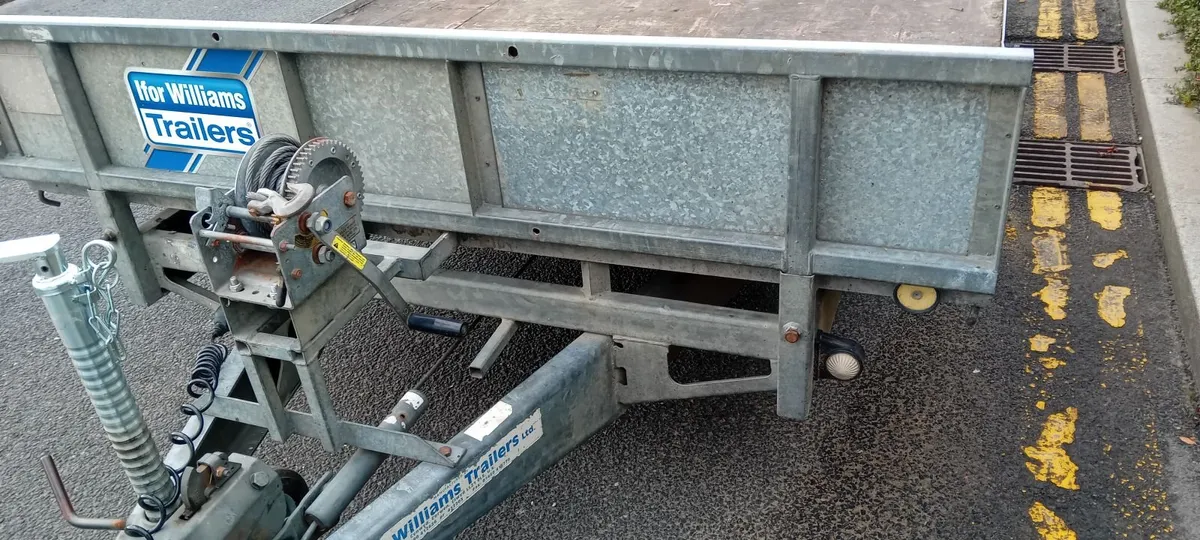 Ifor Williams beaver tail trailer - Image 4