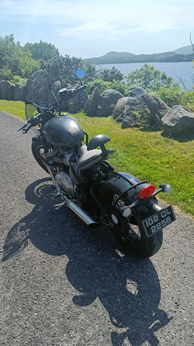 Triumph Bobber 1200 - Image 1