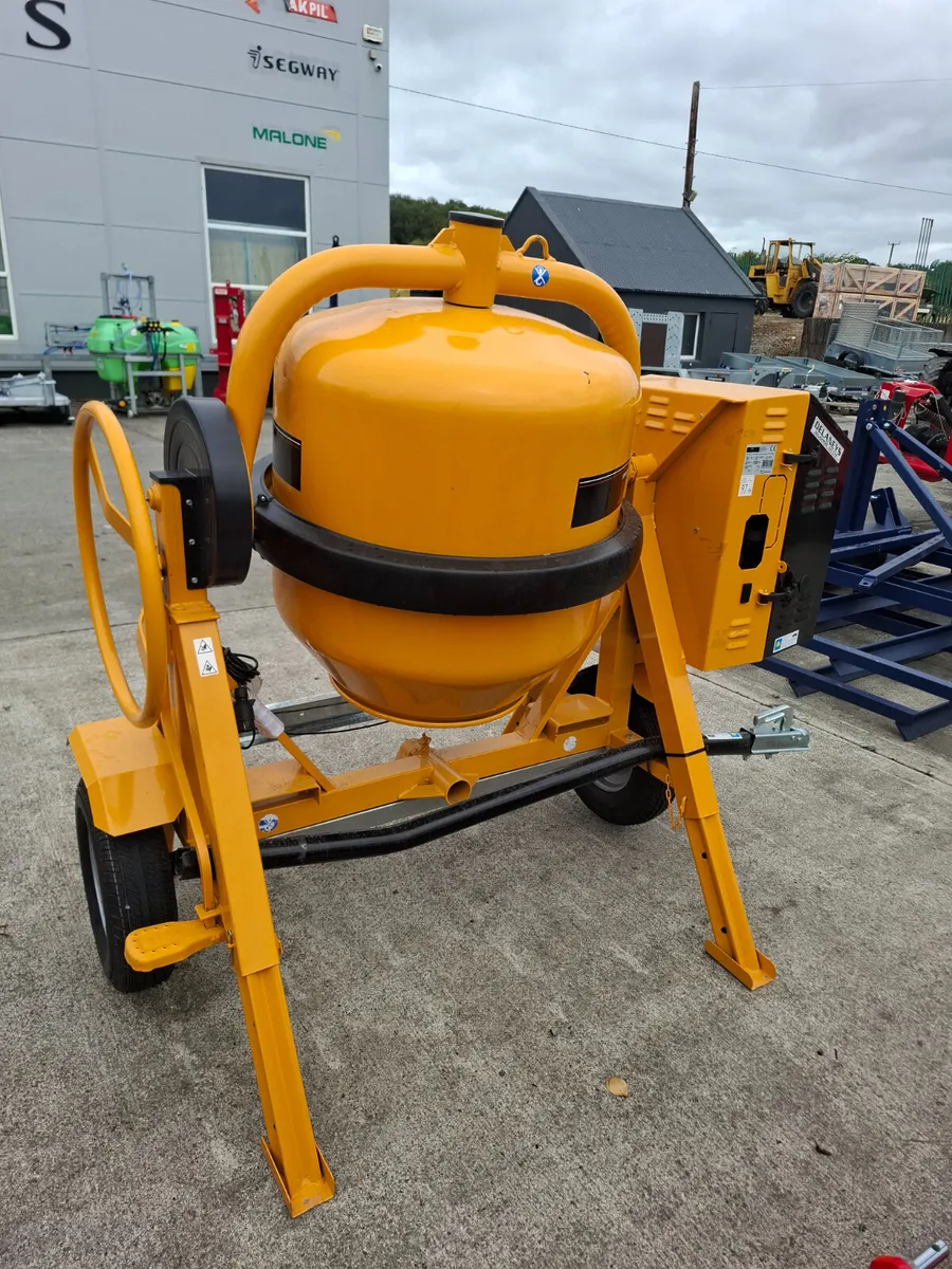 Cement Mixer - Image 4