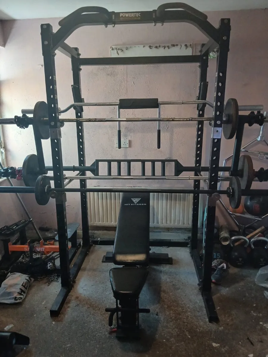 Weight training equipment - Image 1