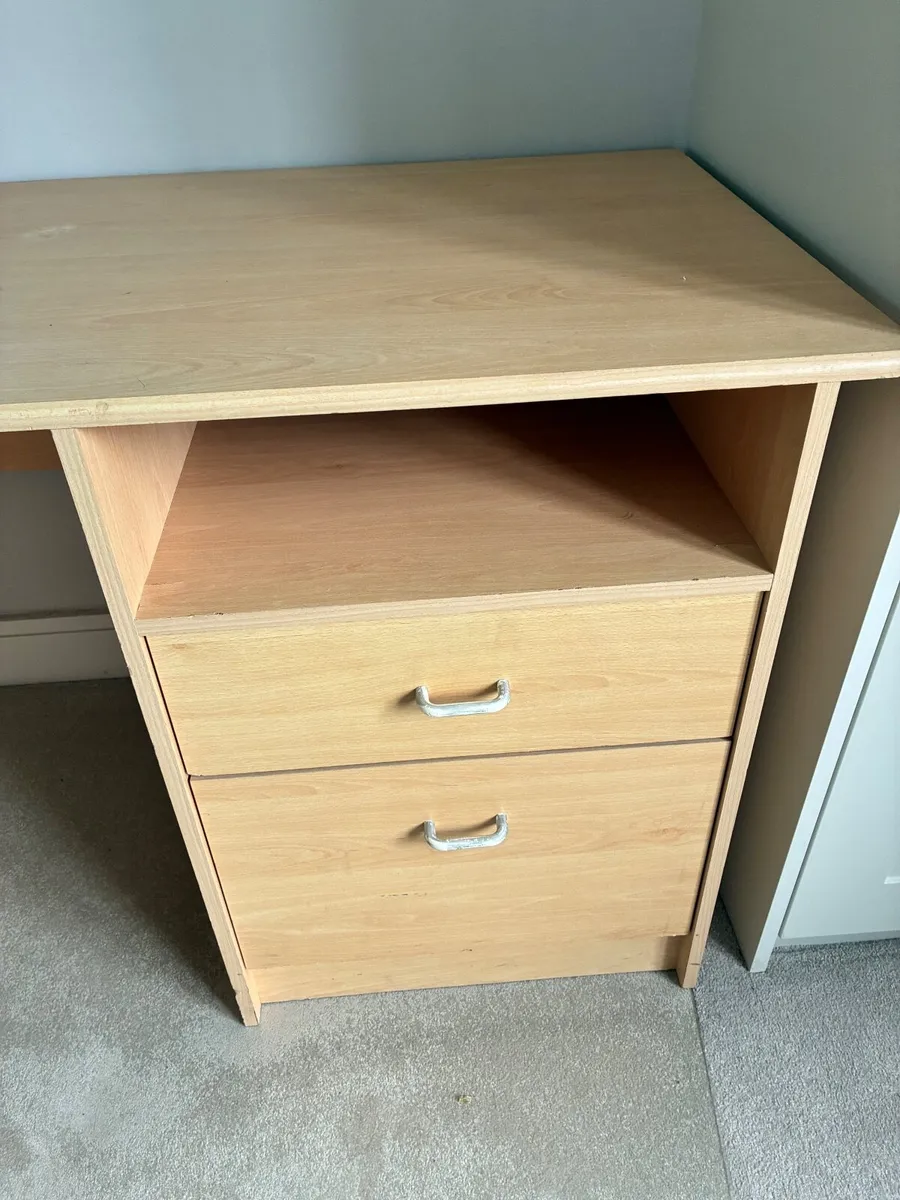 Desk - Image 2