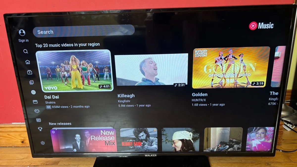 43” Smart TV - Image 3