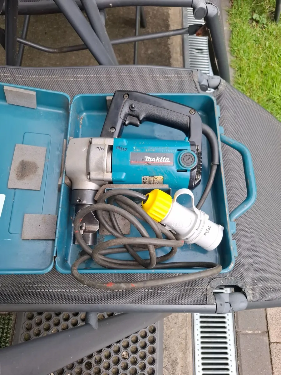 Makita nibbler - Image 1
