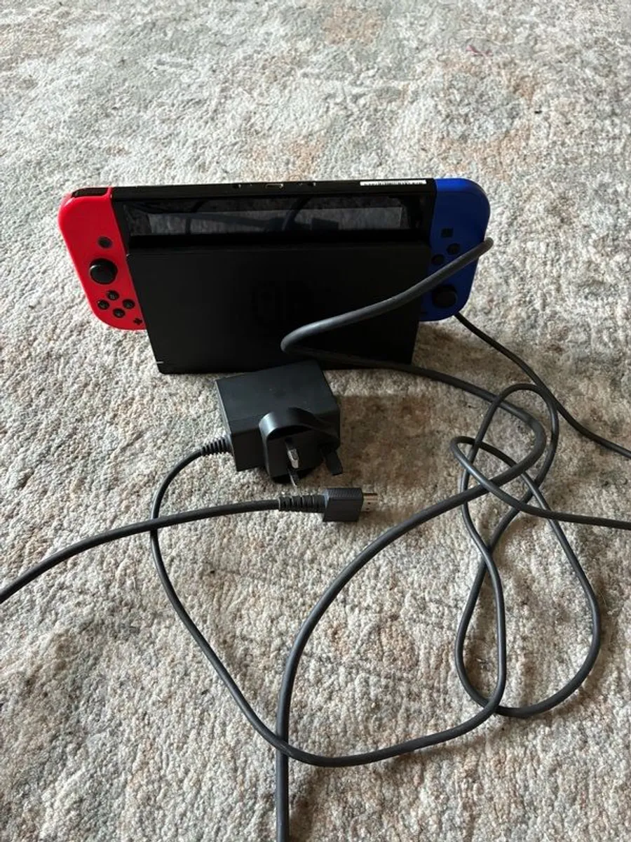 Original Nintendo Switch (HAC-001) - Image 3