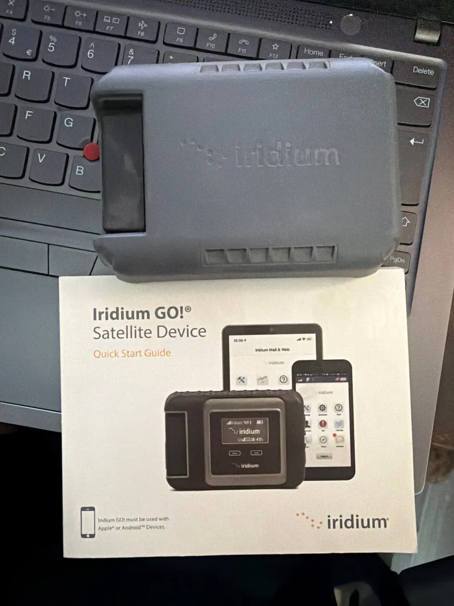 Satellite hotspot Iridium Go