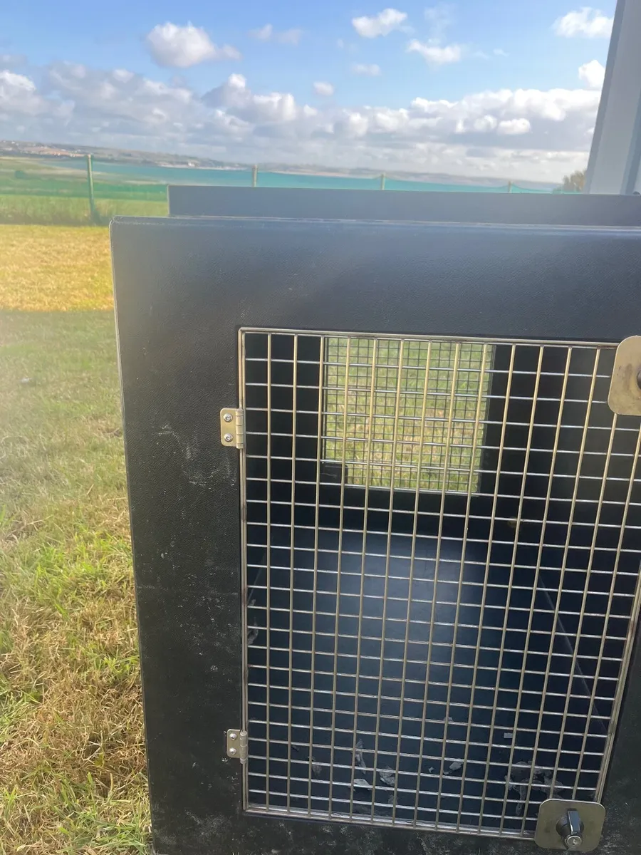Dog cages - Image 2
