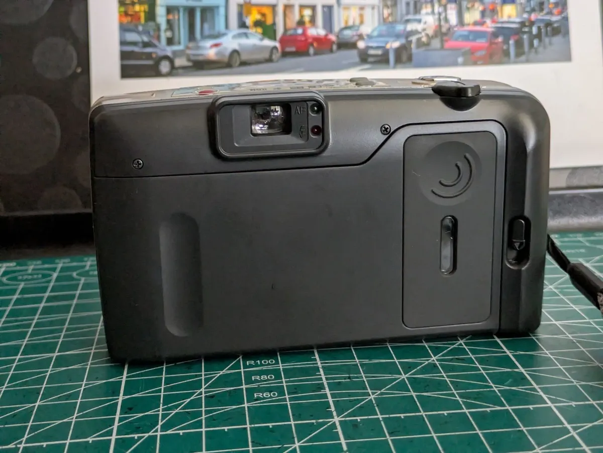 🎞️ Film point & shoot camera - Image 3