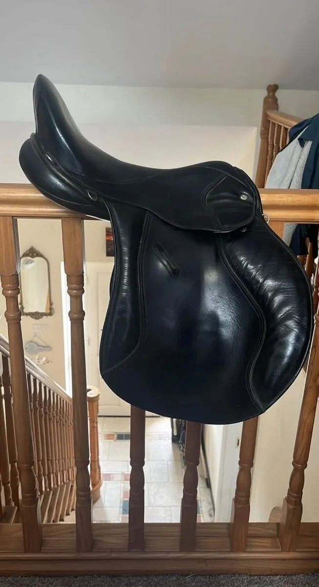 Antill 17.5” saddle - Image 1