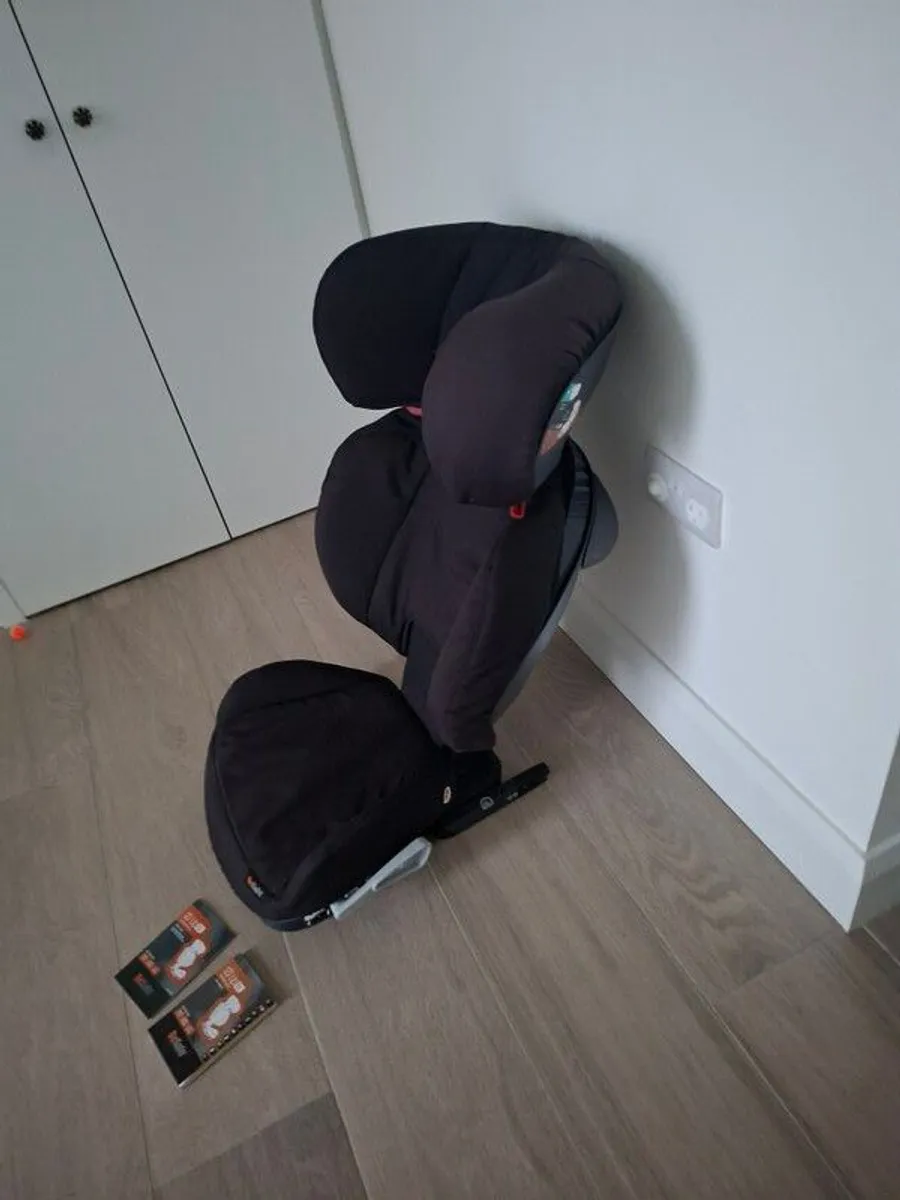 BE SAFE Izi up child's car seat - Image 2