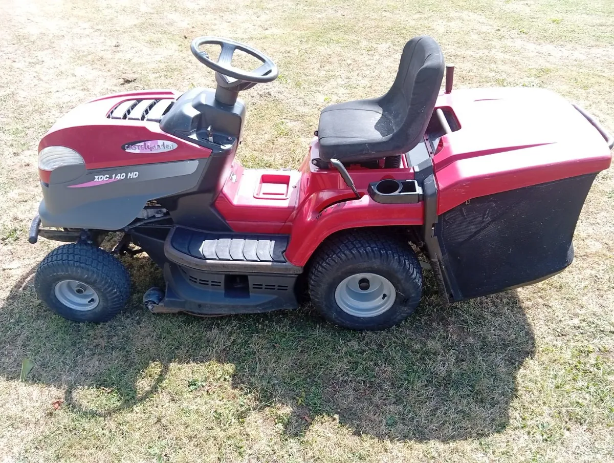 Ride on Lawnmower - Image 4