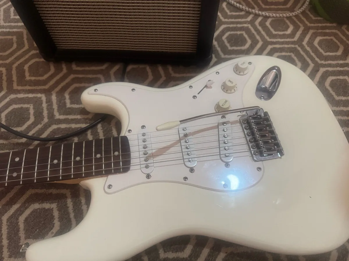 Guitar and 15W Amp - Image 1