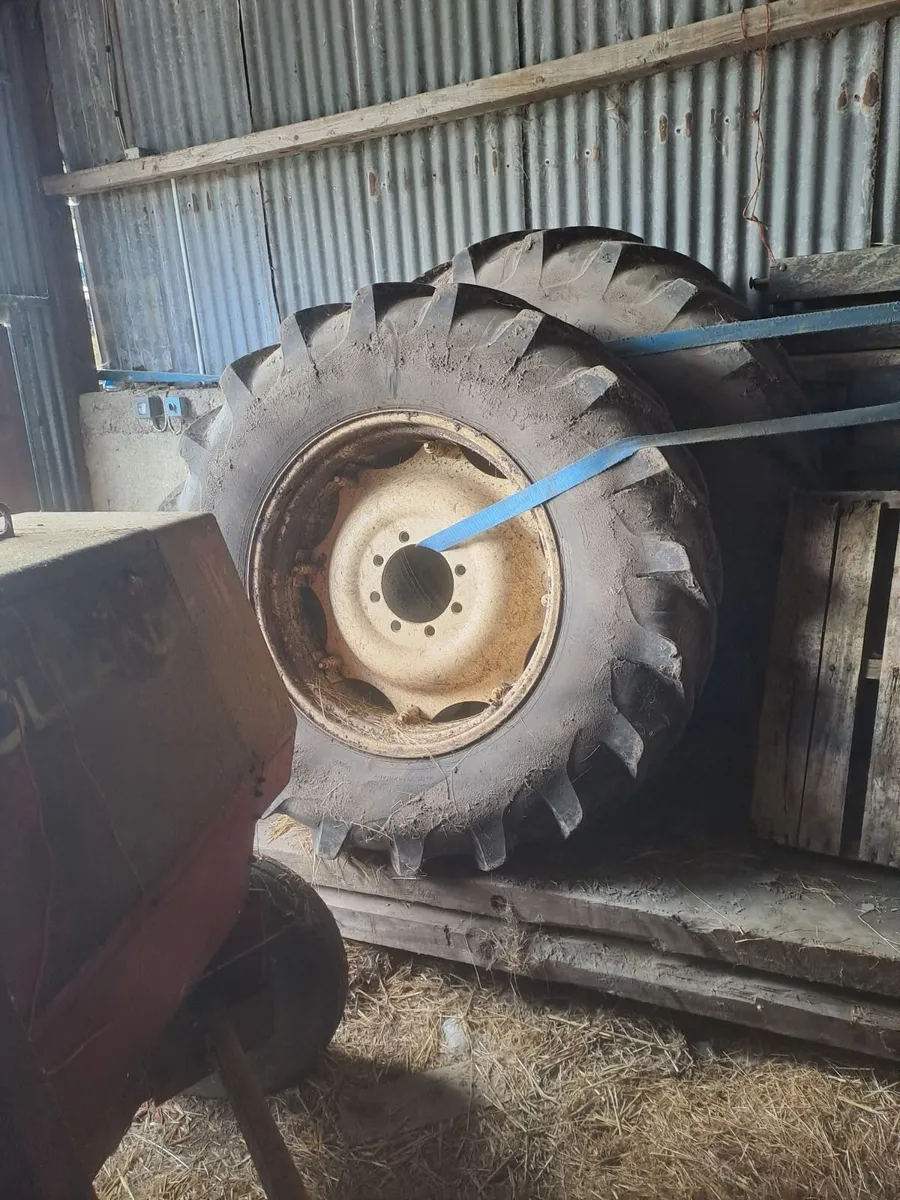 Zetor 8111 rear wheels - Image 1