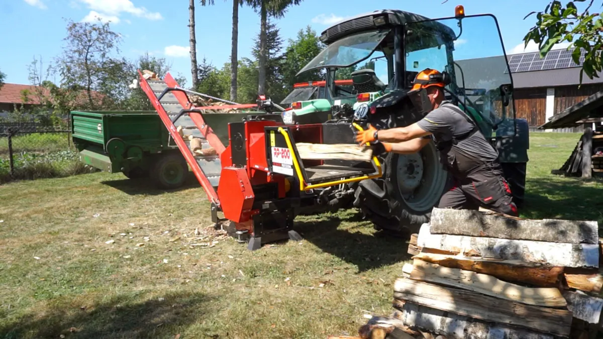 Branchlogger REMET RP200 withConveyor and Flywheel - Image 1