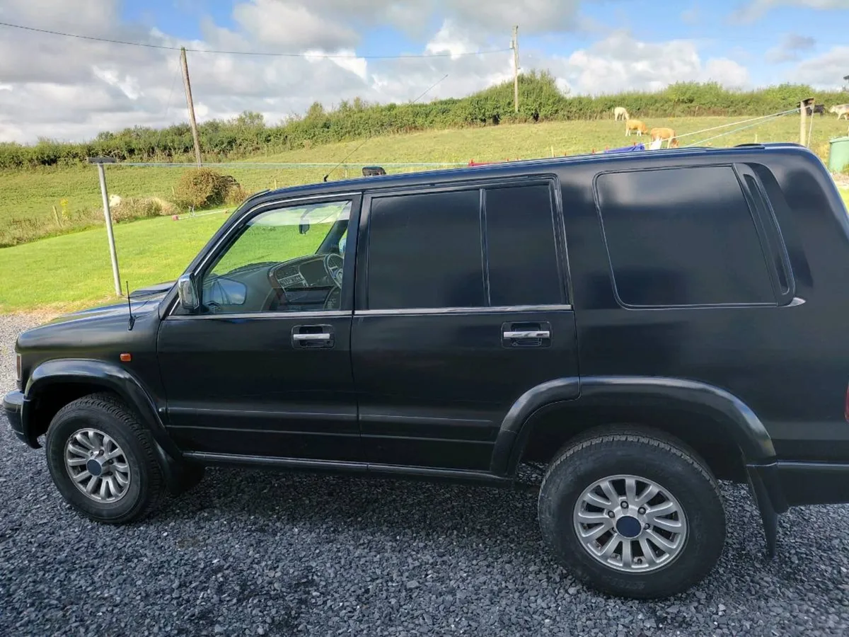 Isuzu trooper - Image 3