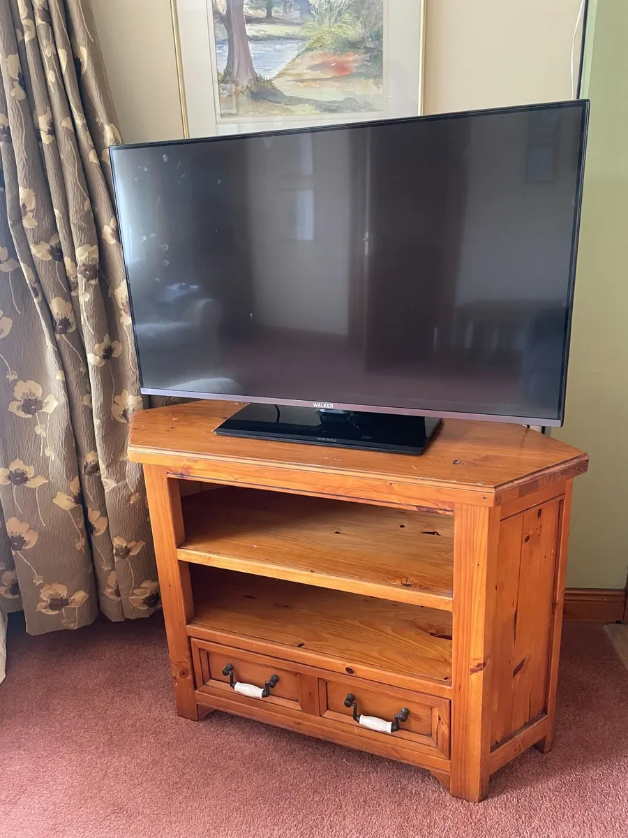 Solid Pine Corner TV Unit  /  Media Cabinet - Image 3