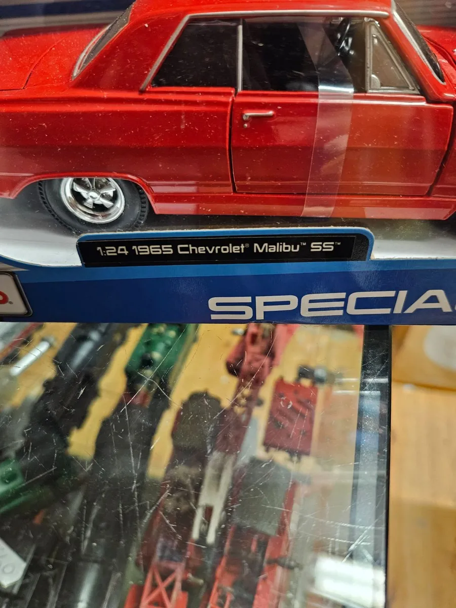 Corgi Maisto Chevrolet Malibu - Image 4