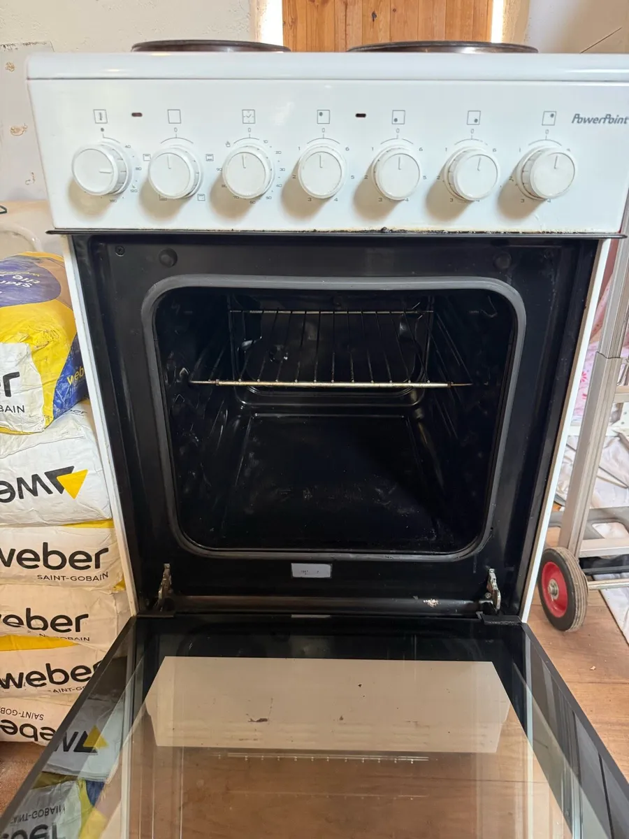 Freestanding cooker - Image 4