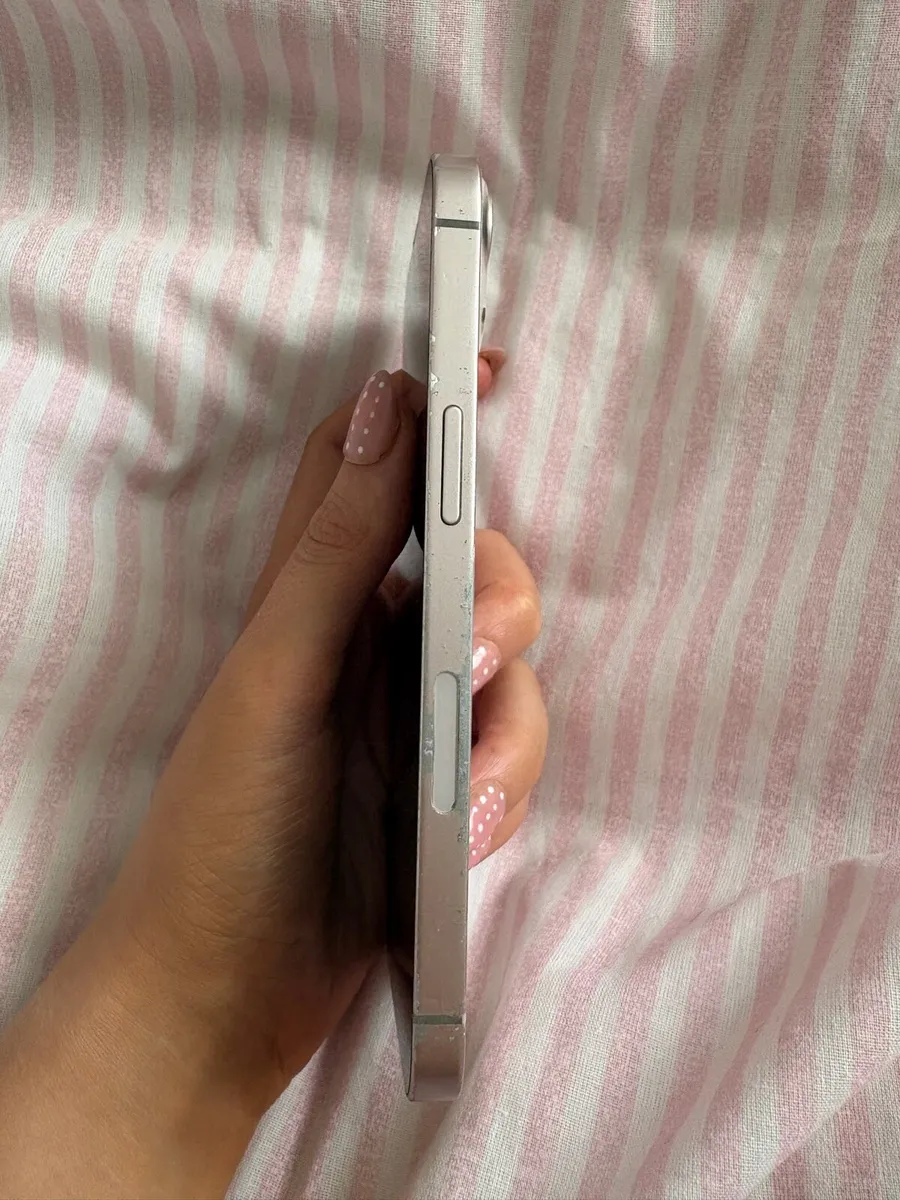 Pink iPhone 13 128GB - Image 3