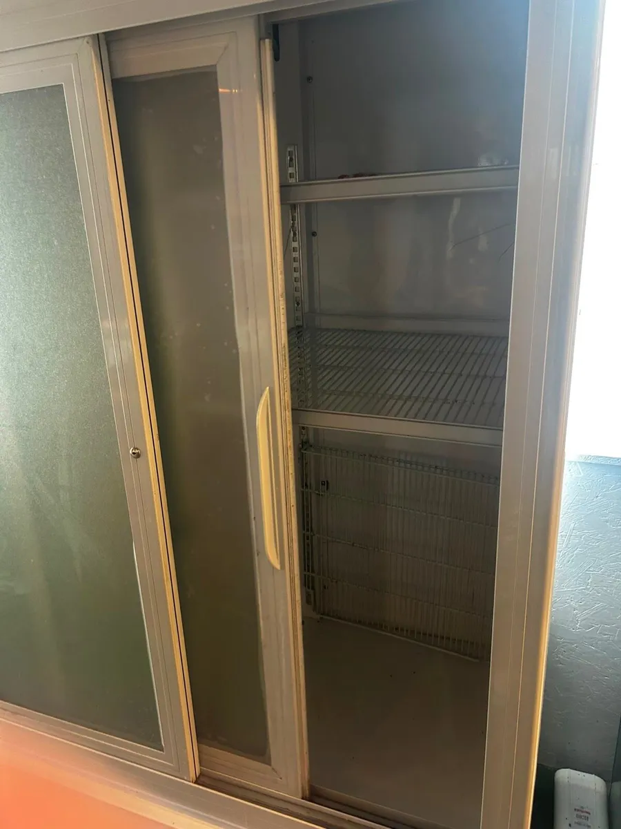 Sliding door fridge - Image 2