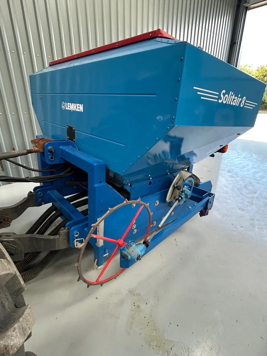 Lemken grain and Fert tank - Image 4