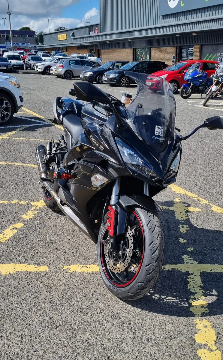 Kawasaki ZX1000 - Image 2