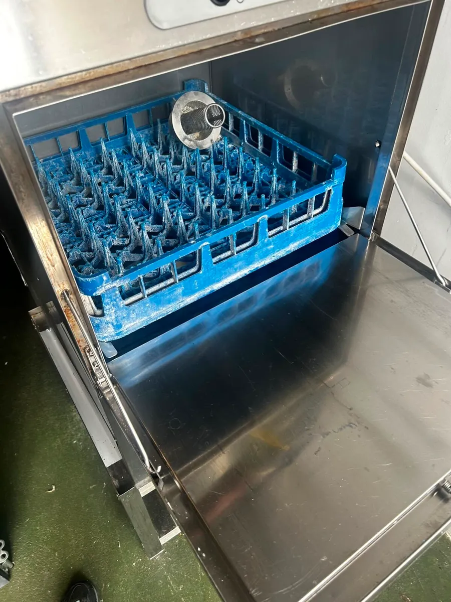 Catering dishwasher - Image 2