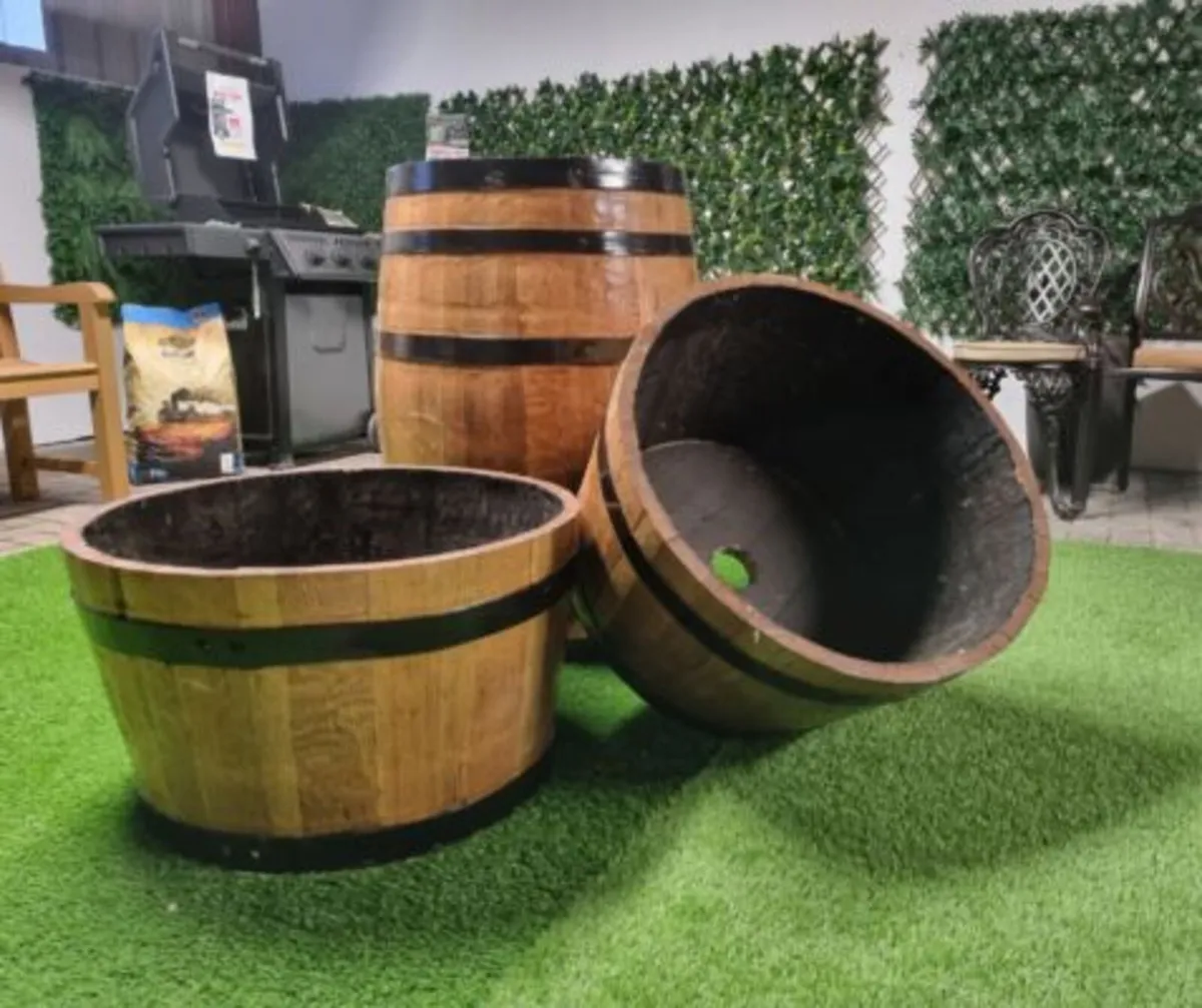 Beautifully Crafted Oak Barrels - Image 1