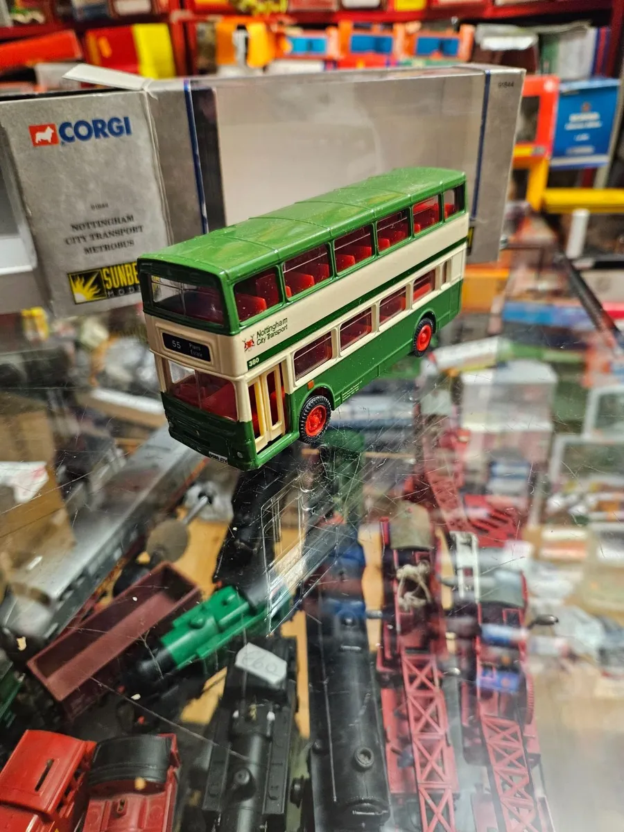 Corgi Bus - Image 2
