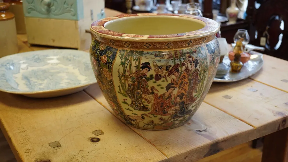 Large Decorative Ceramic Fish Bowl / Planter - Image 2