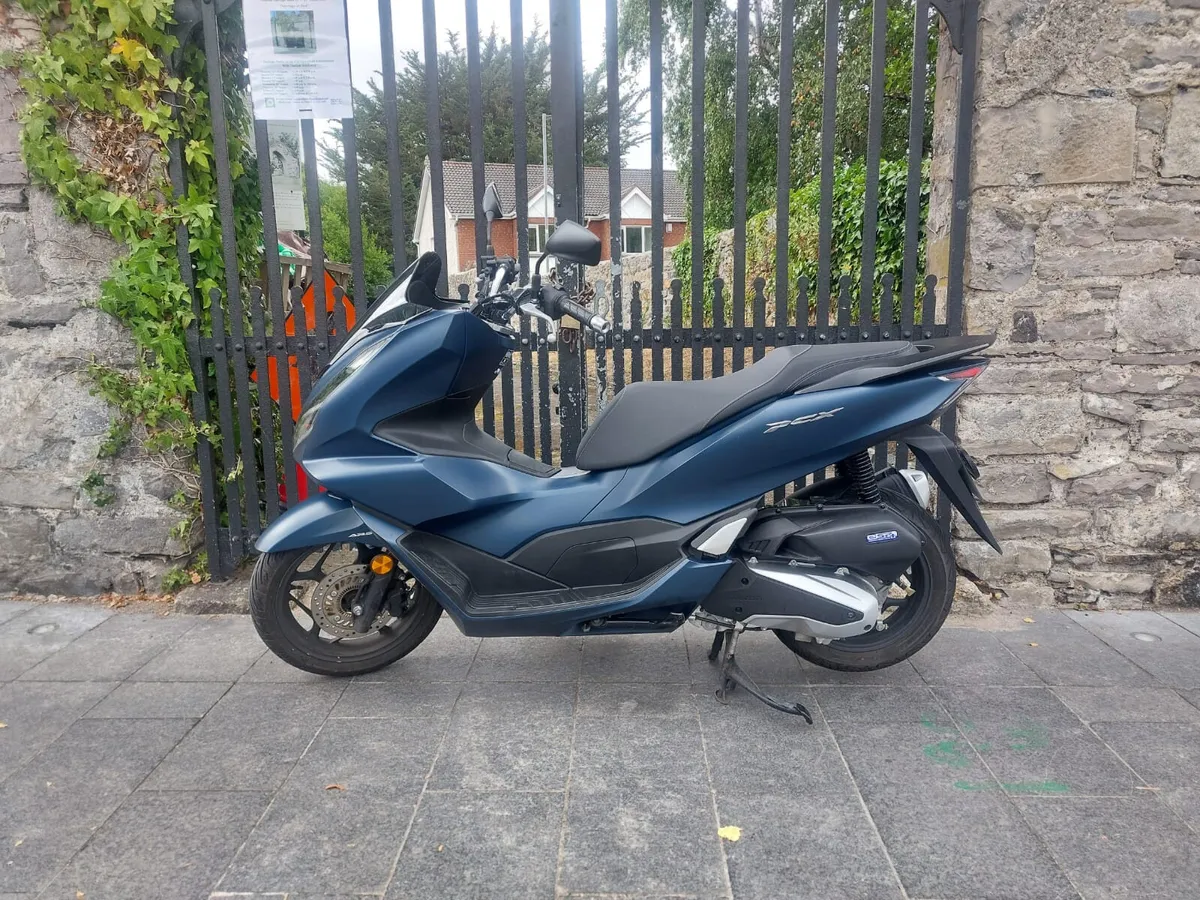 2024 HONDA PCX 125 MOTO4U - Image 2