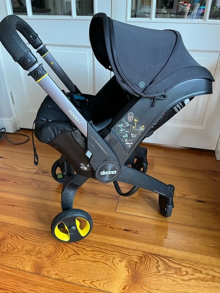 Doona i Car Seat & Stroller with Accessories - Nitro Black - Excellent Condition - Image 1