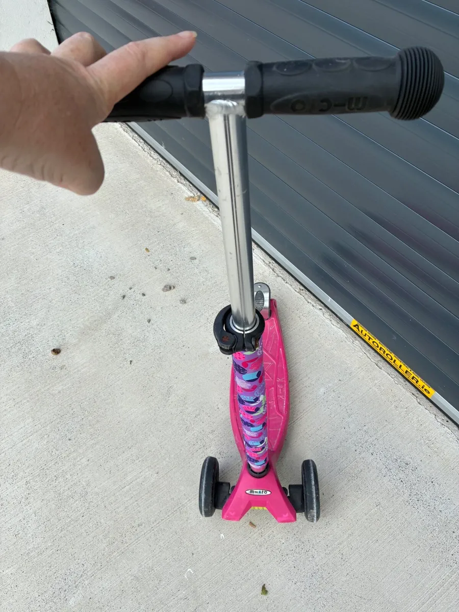 Scooter - Image 1