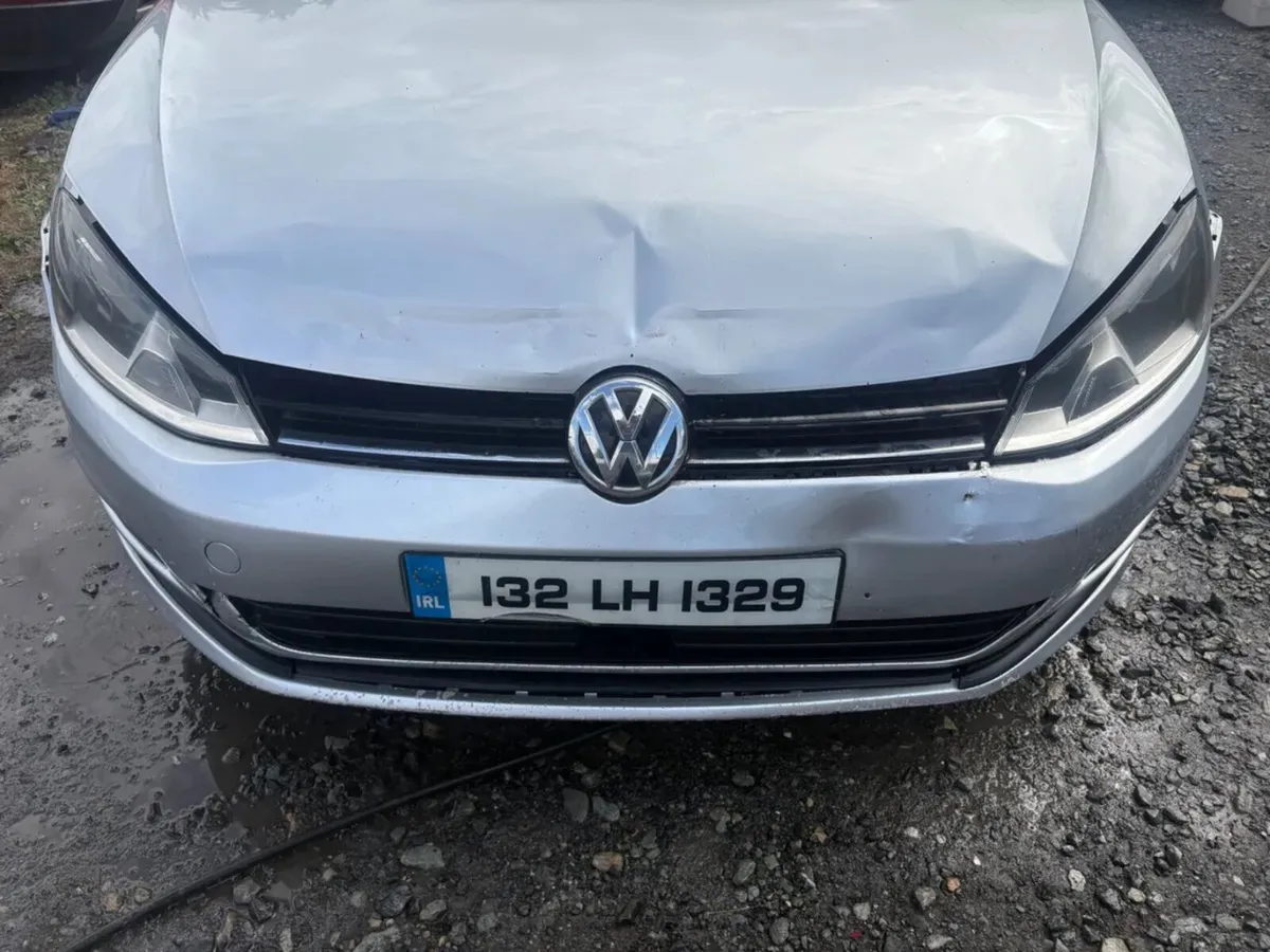 2013 Vw Golf 2.0 Tdi driving - Image 2