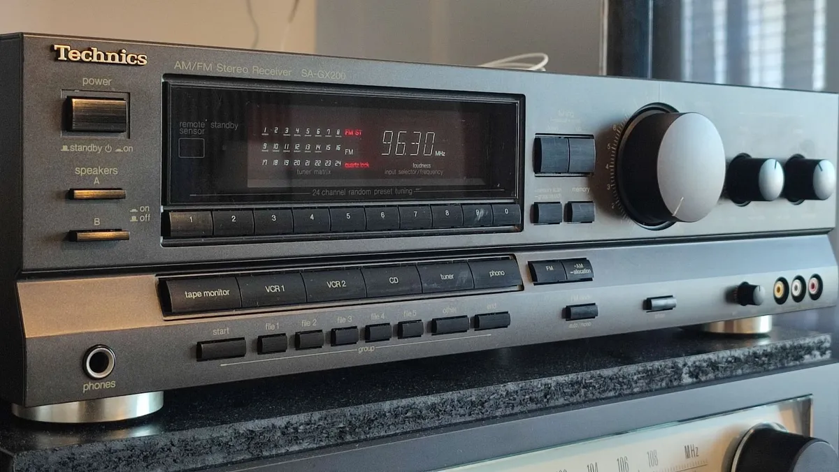 TECHNICS SA-GX200 Receiver, Like new. Cleaned - Image 1