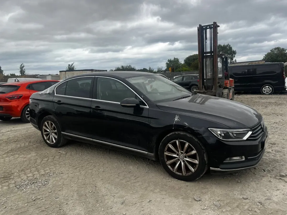 15 Volkswagen passat 1.6 Tdi hi line - Image 4